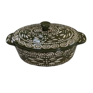 Temp-Tations, mini oval baker / crock with lid. Green